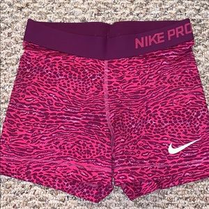Women’s small Nike Pro shorts